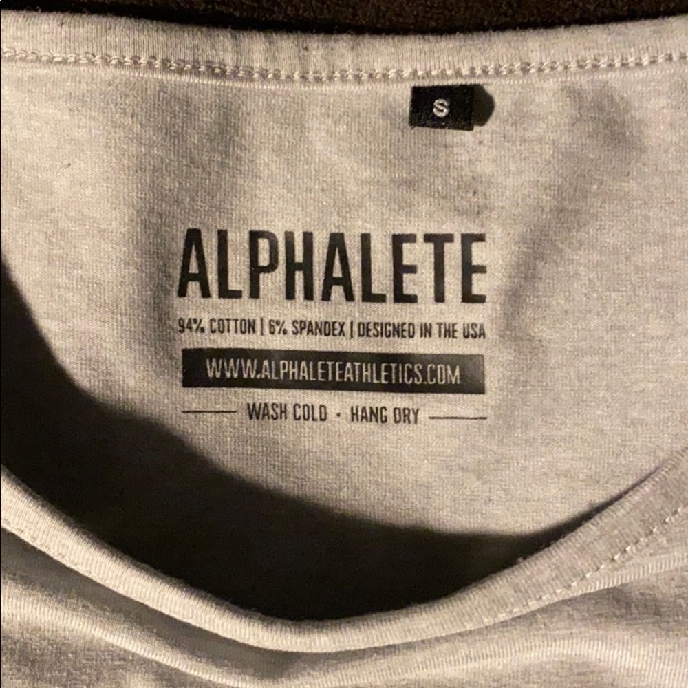 Alphalete small t-shirt - Picture 2 of 4